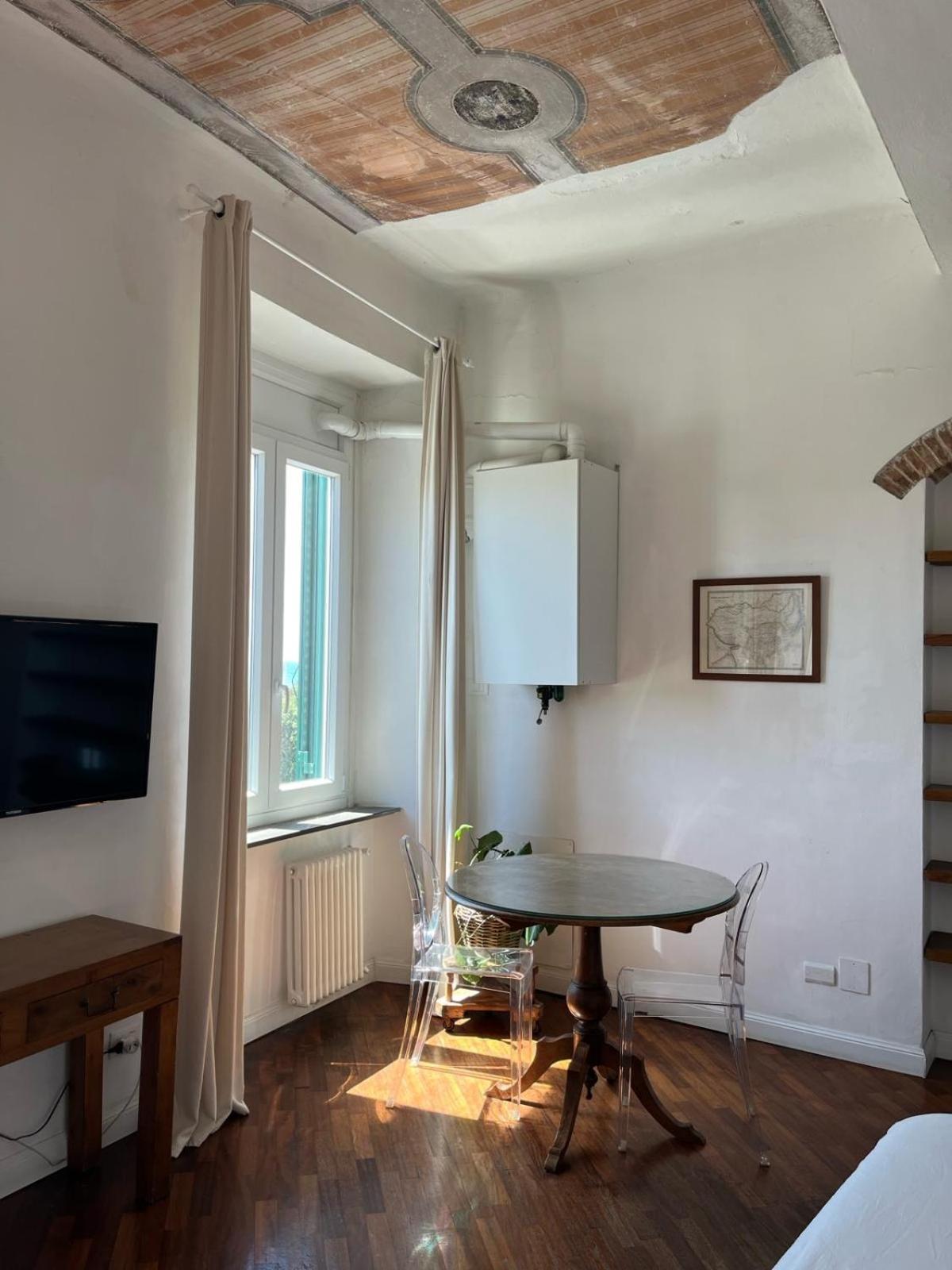 Apartamento The Sunshine Loft Livorno Habitación foto